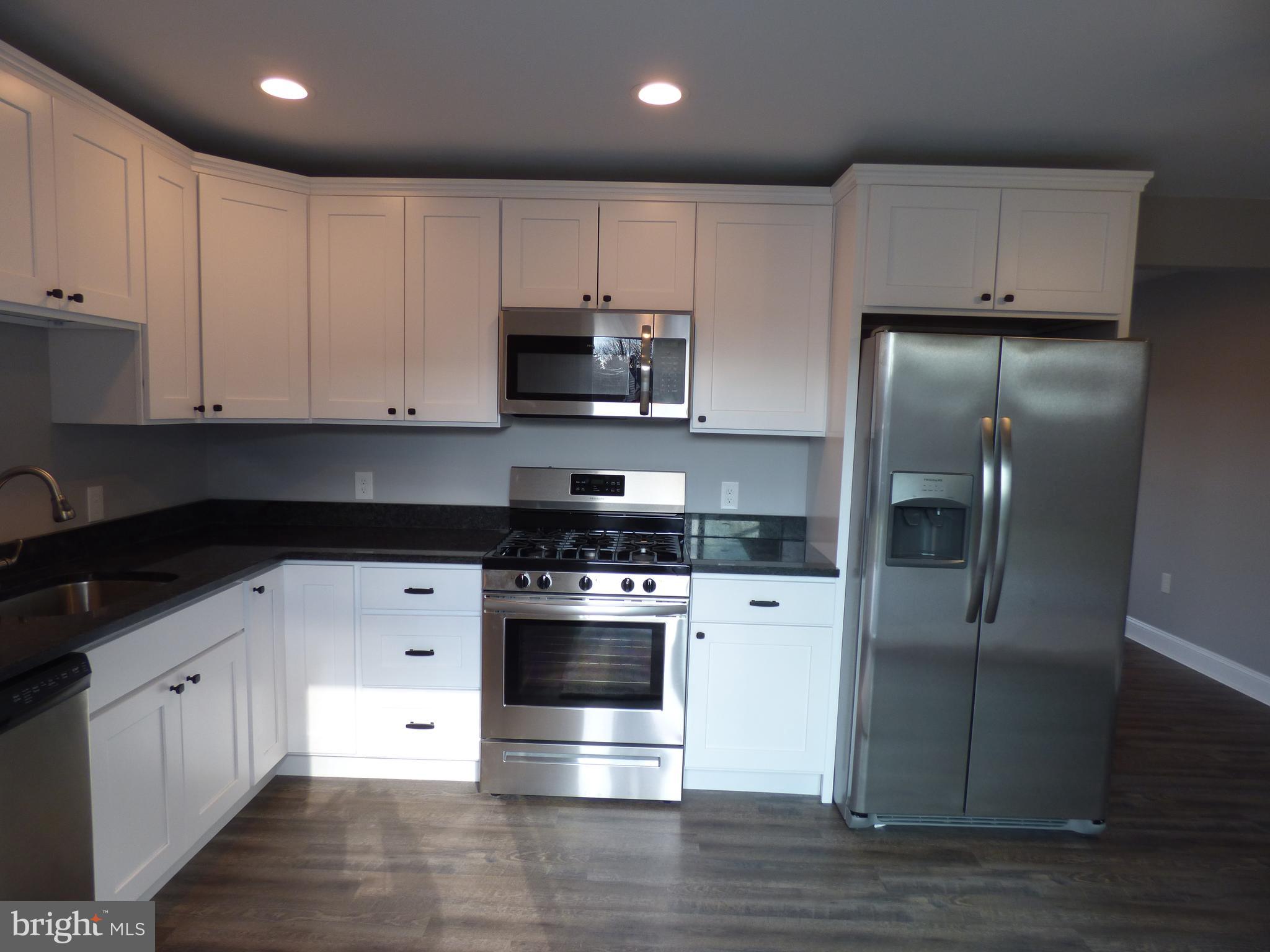 11 Quail Road Levittown, PA 19057 - Photo 3 of 21 Kitchen
