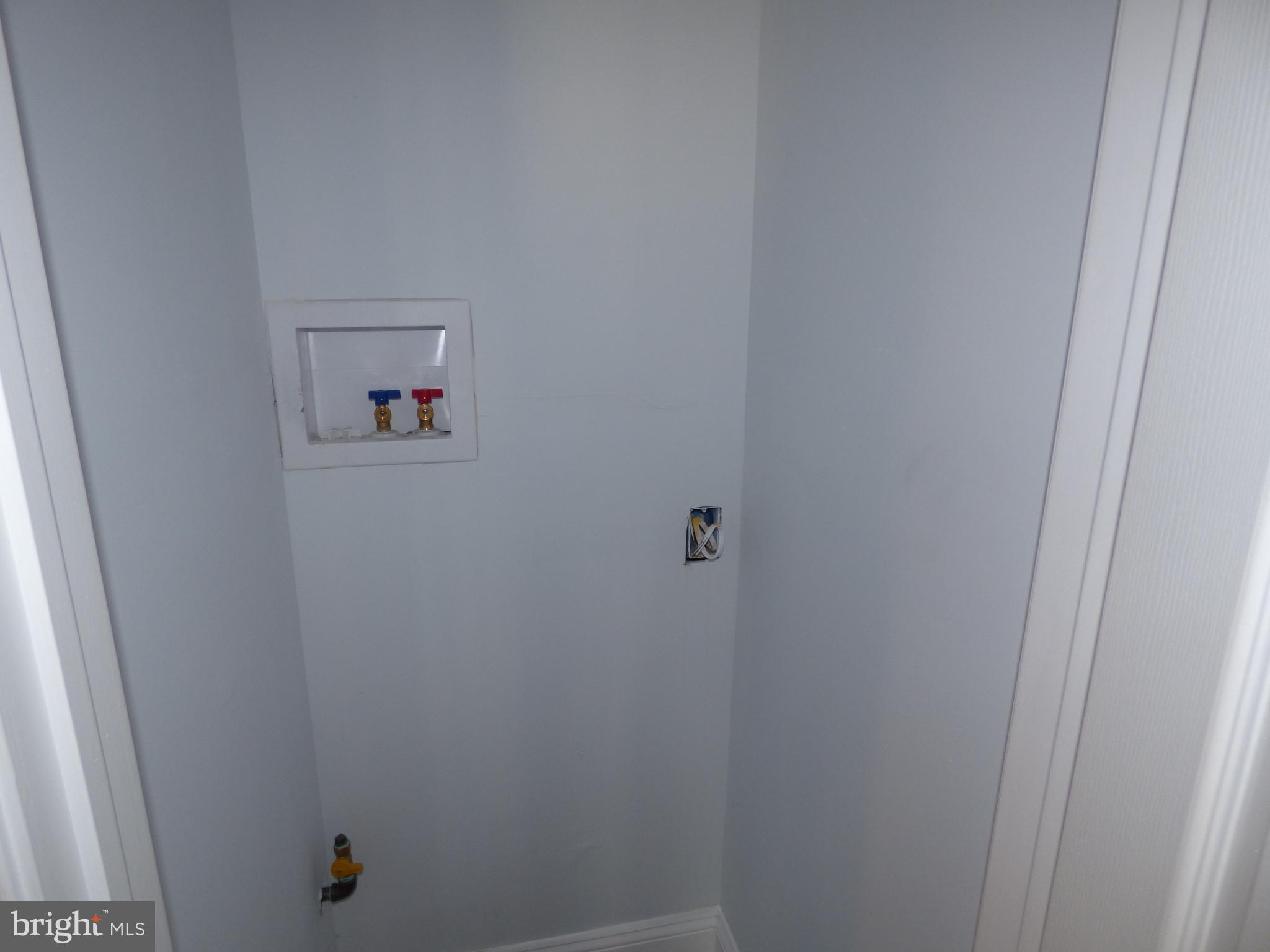 11 Quail Road Levittown, PA 19057 - Photo 8 of 21 Laundry hook up
