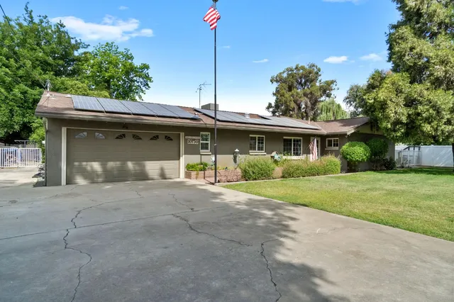 $655,000 | 10730 17th Avenue, Lemoore, CA 93245