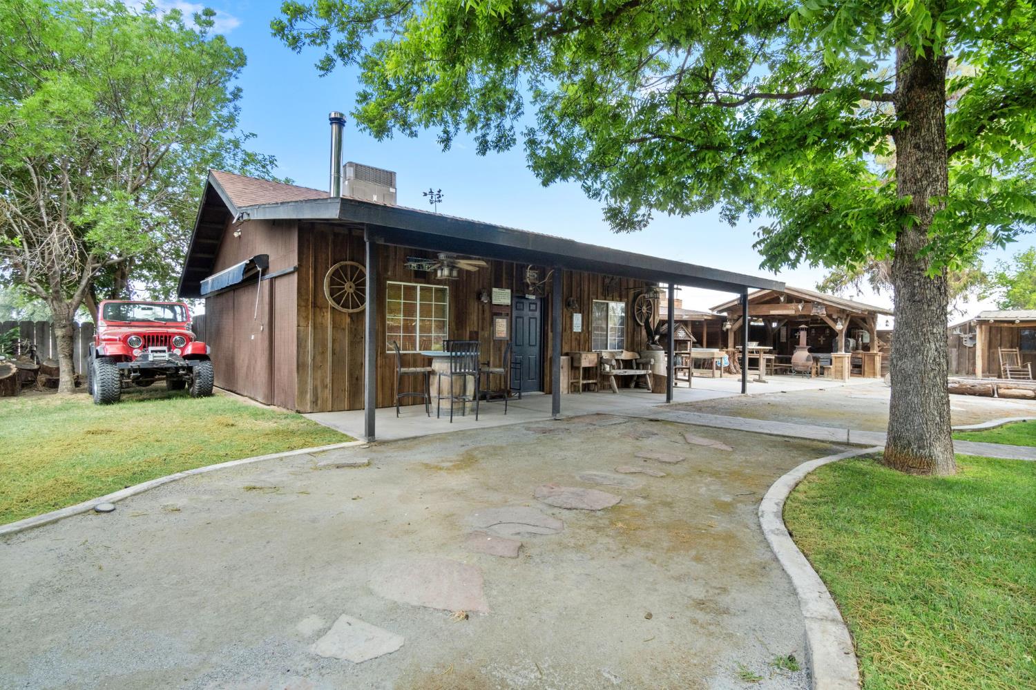 10730 17th Avenue Lemoore, CA 93245 - Photo 36 of 42