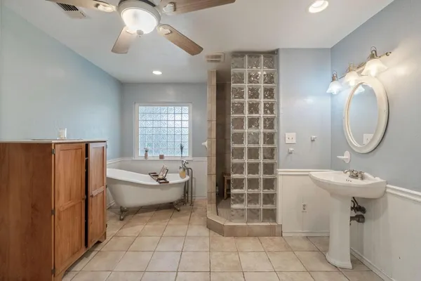 $585,000 | 10730 17th Avenue, Lemoore, CA 93245