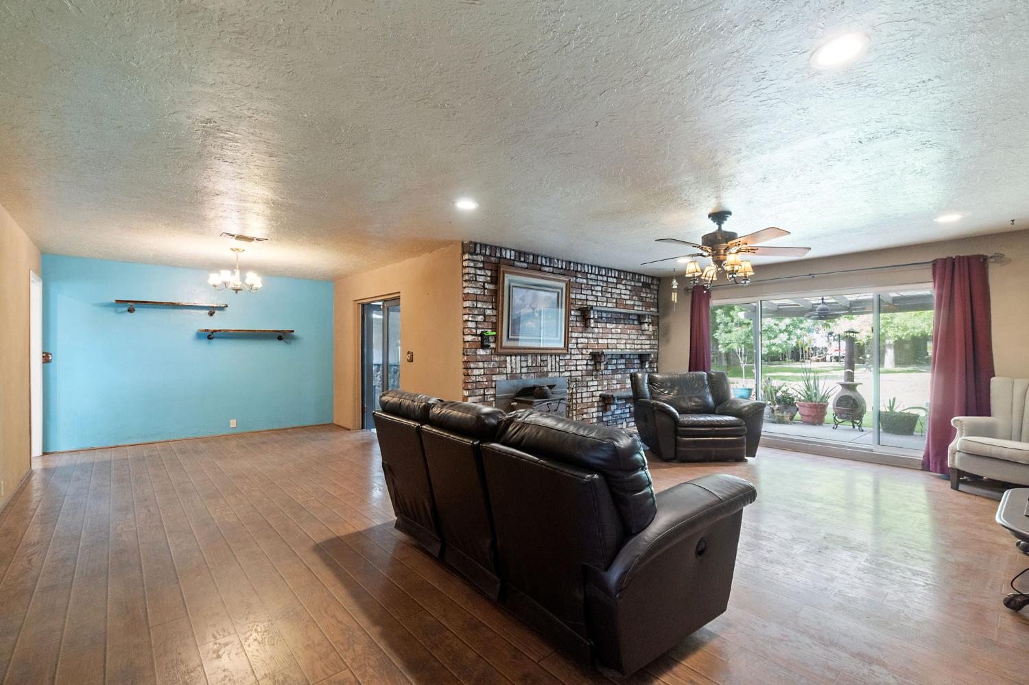 10730 17th Avenue Lemoore, CA 93245 - Photo 5 of 42