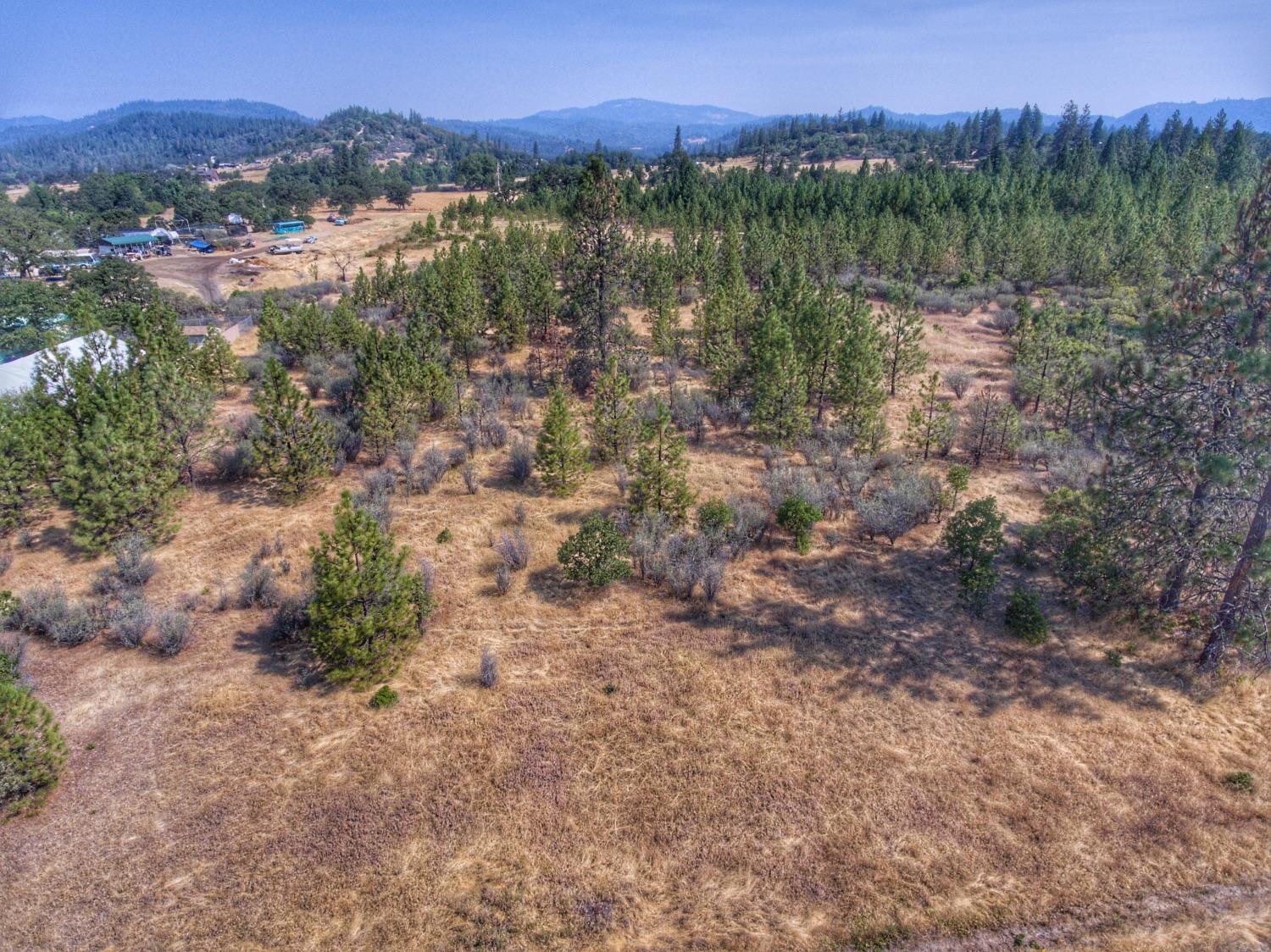 802 Beagle Road White City, OR 97503 - Photo 1 of 11 Primary Photo