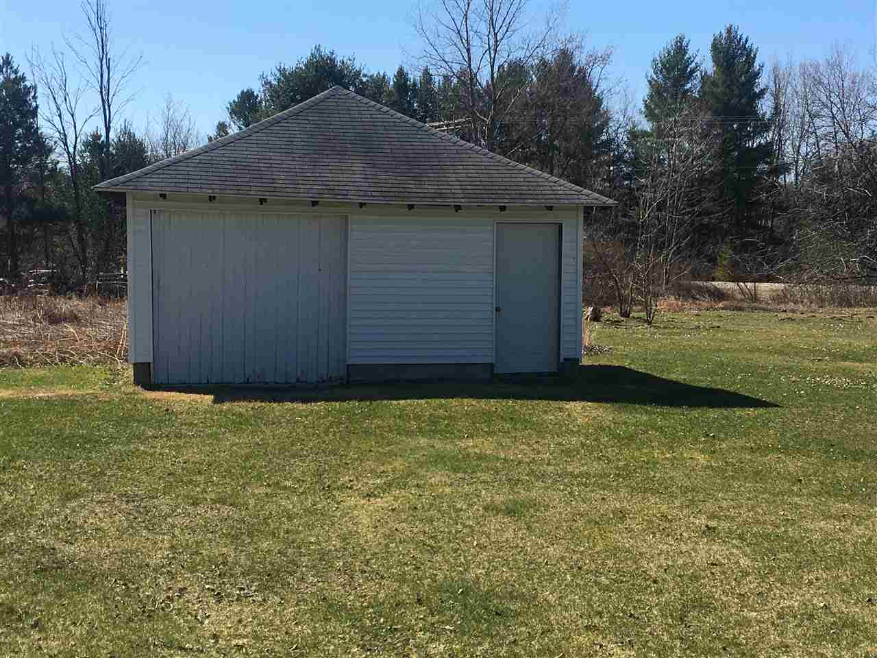 4585 Wyatt Road Standish, MI 48658 - Photo 9 of 29 1873473-8.JPG