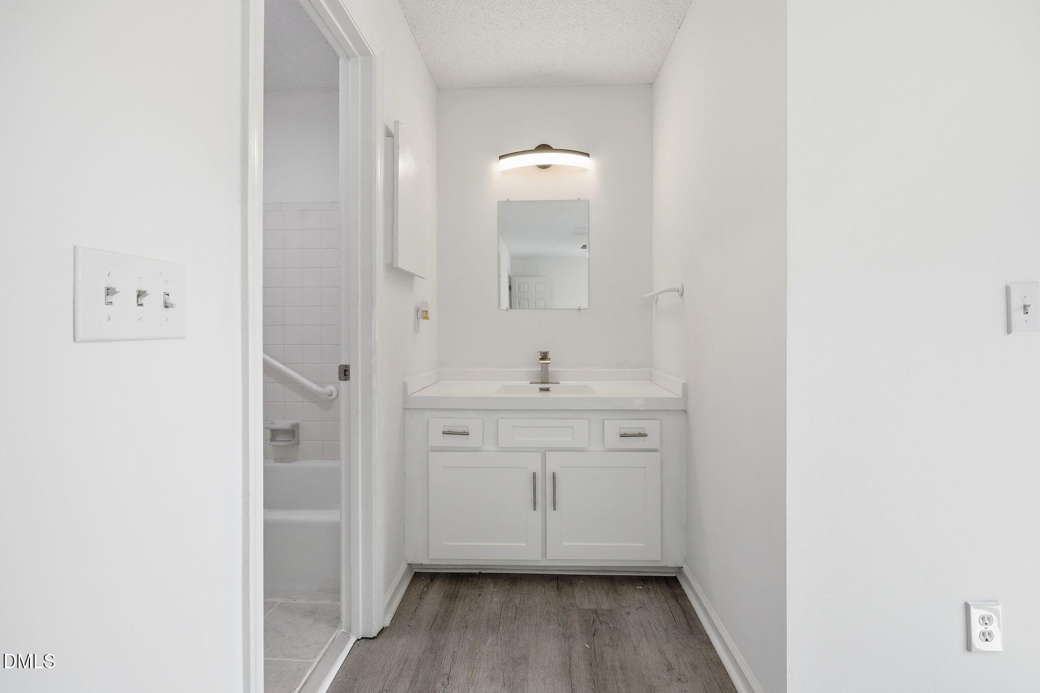6901 Saxby Court Raleigh, NC 27613 - Photo 23 of 43 37-web-or-mls-IMG_0392