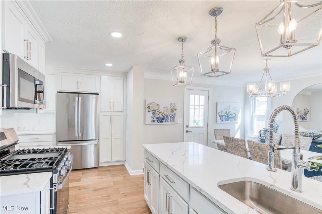 3727 Bainbridge Road Cleveland Heights, OH 44118 - Photo 13 of 31