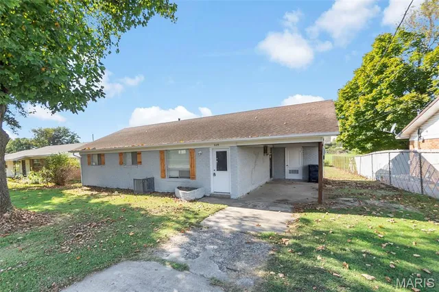 $79,900 | 609 Michael Street, Kennett, MO 63857