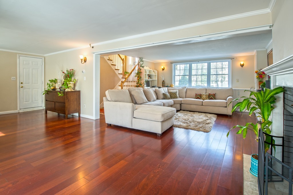 111 Greenwood Road Andover, MA 01810 - Photo 4 of 22 Gallery Image 4