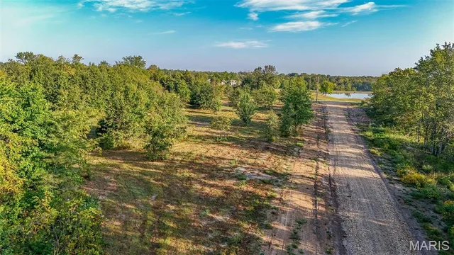 $69,900 | 9 Hopkins Road, Perry, MO 63462