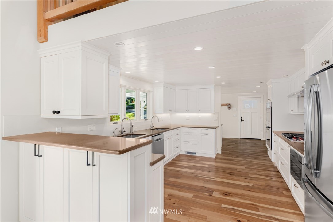 5073 East Bercot Road Freeland, WA 98249 - Photo 11 of 25 Gallery Image 11