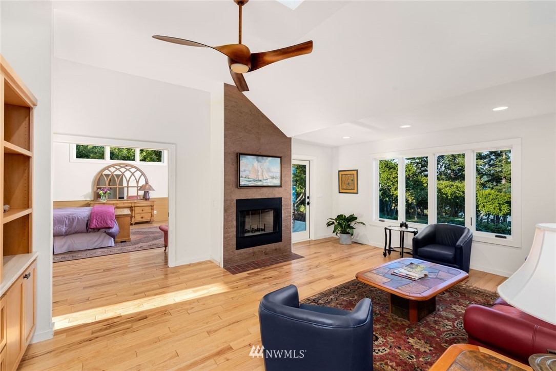 5073 East Bercot Road Freeland, WA 98249 - Photo 14 of 25 Gallery Image 14