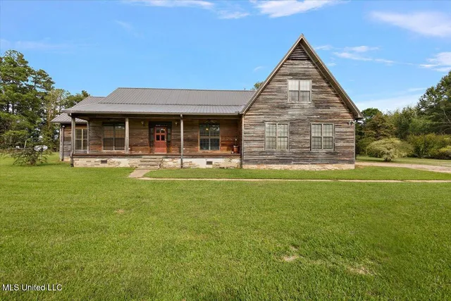 $895,000 | 171 Lone Pine Church Road, Lena, MS 39094
