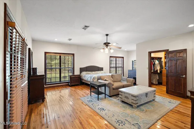 $895,000 | 171 Lone Pine Church Road, Lena, MS 39094