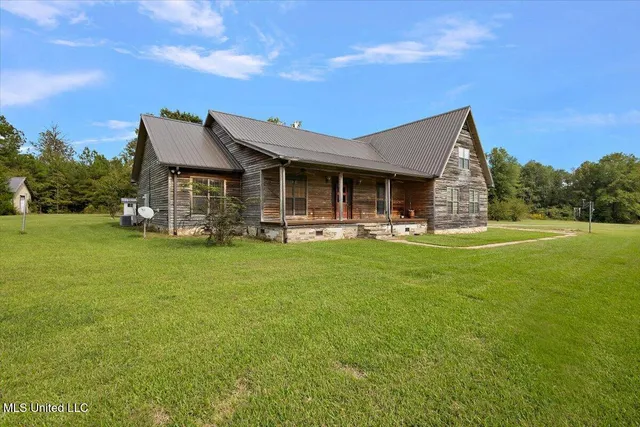 $895,000 | 171 Lone Pine Church Road, Lena, MS 39094