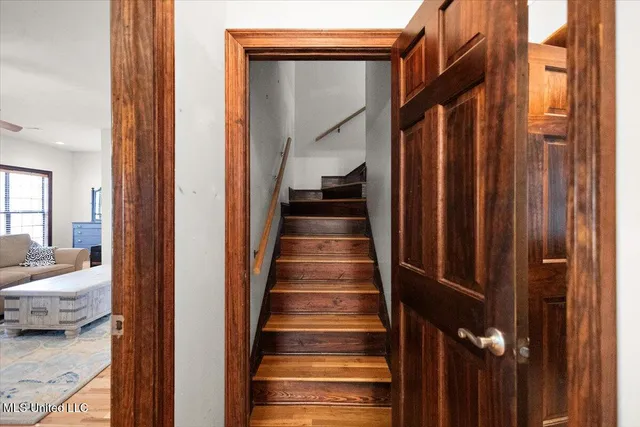 $895,000 | 171 Lone Pine Church Road, Lena, MS 39094