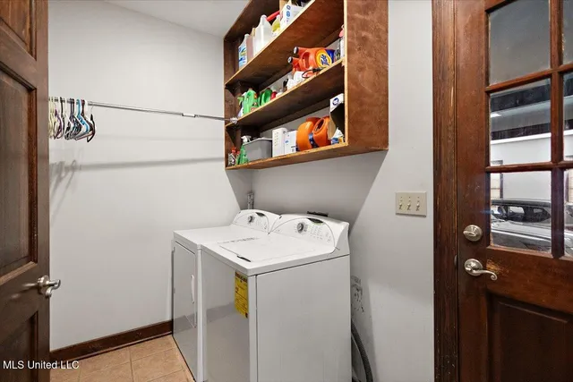 $895,000 | 171 Lone Pine Church Road, Lena, MS 39094