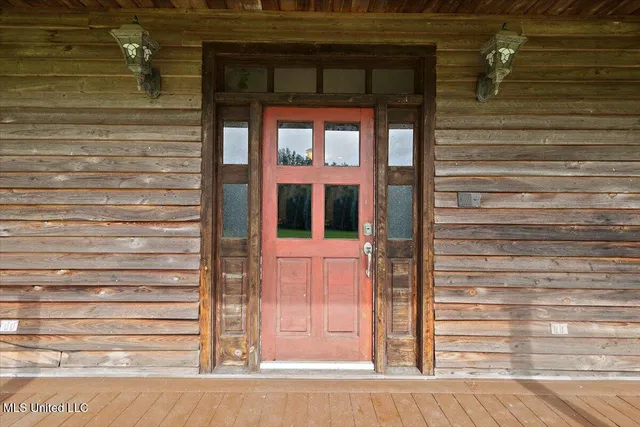 $895,000 | 171 Lone Pine Church Road, Lena, MS 39094