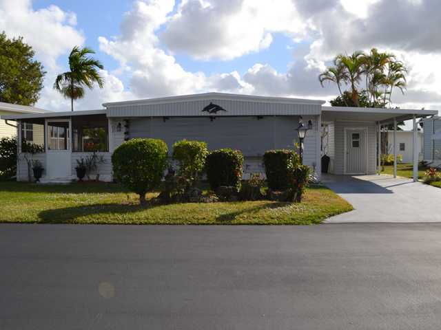 8350 East Club Road Boca Raton, FL 33433 - Photo 1 of 25 Primary Photo