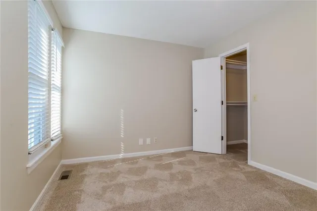 $2,040 | 102 South Janell Drive, Olathe, KS 66061