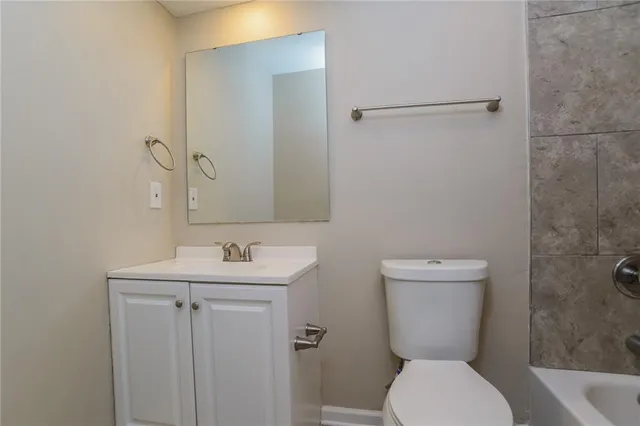 $2,040 | 102 South Janell Drive, Olathe, KS 66061