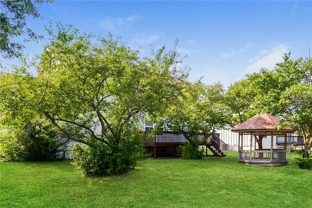 $2,040 | 102 South Janell Drive, Olathe, KS 66061