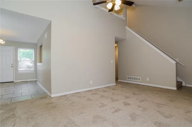 $2,040 | 102 South Janell Drive, Olathe, KS 66061
