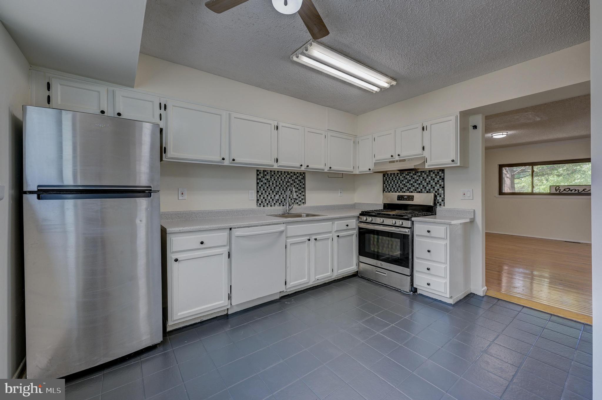144 Kirkbride Road Voorhees, NJ 08043 - Photo 6 of 25 Gallery Image 6