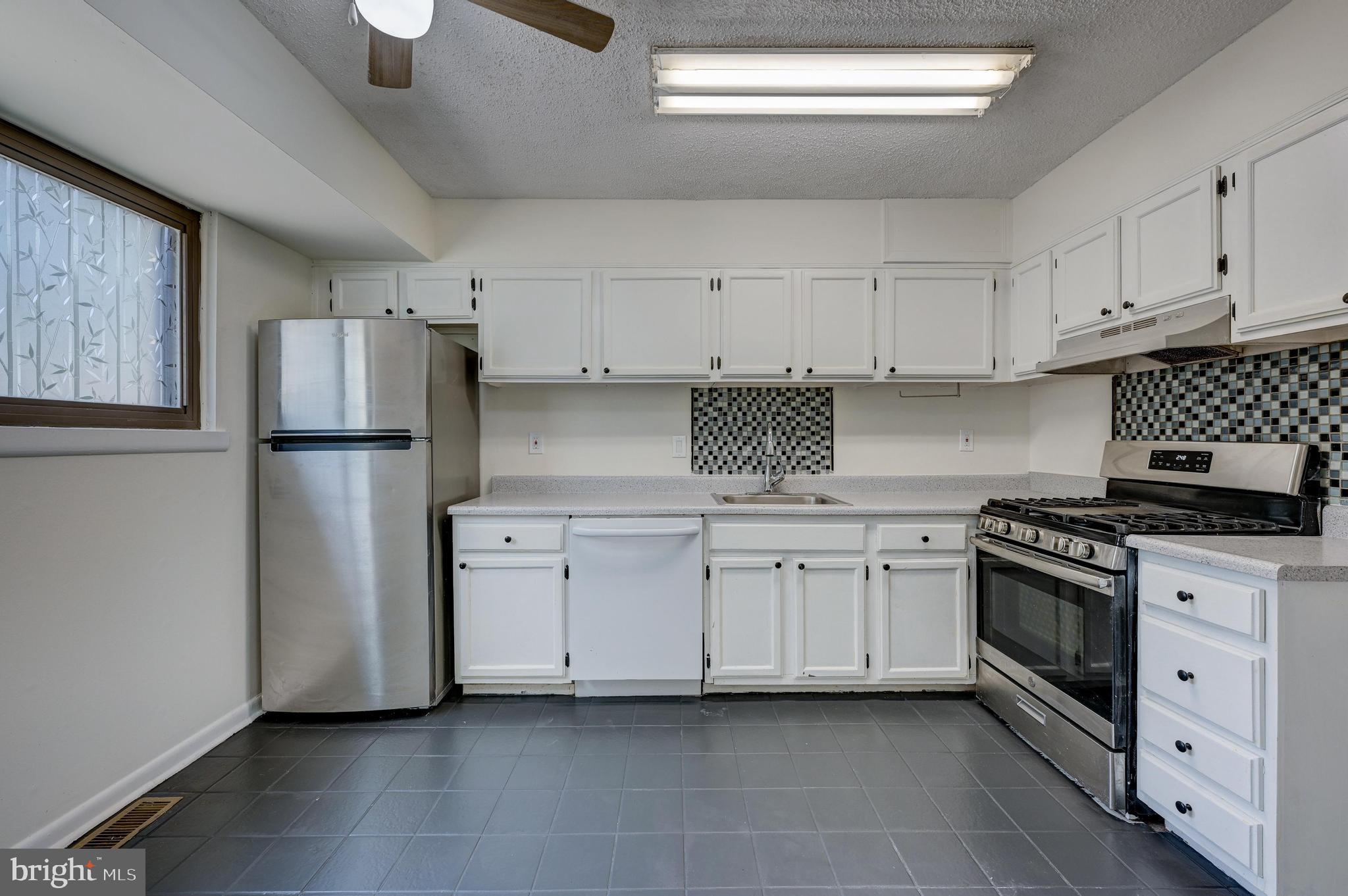 144 Kirkbride Road Voorhees, NJ 08043 - Photo 7 of 25 Gallery Image 7