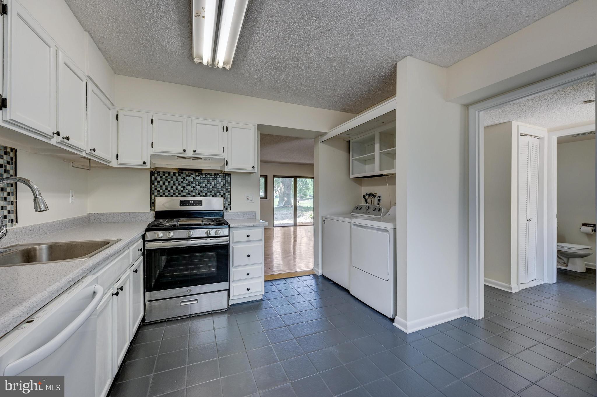 144 Kirkbride Road Voorhees, NJ 08043 - Photo 8 of 25 Gallery Image 8