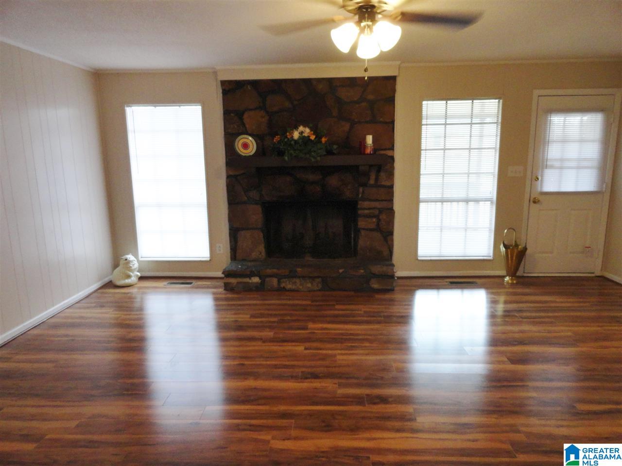 5013 Ellen Lane Adamsville, AL 35005 - Photo 4 of 33