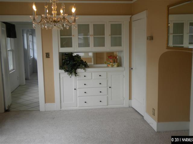 761 West Street Reno, NV 89503 - Photo 4 of 13 a view of a entryway