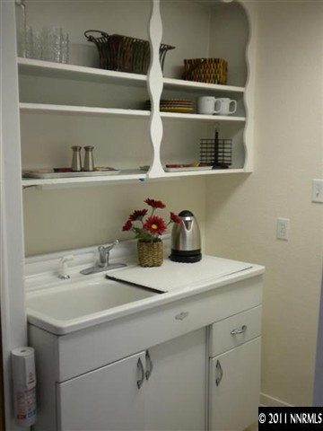 761 West Street Reno, NV 89503 - Photo 8 of 13 a utility room with dryer and washer