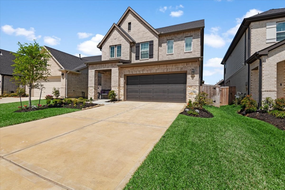 27134 Cutleaf Daisy Court Hockley, TX 77447 - Photo 3 of 46