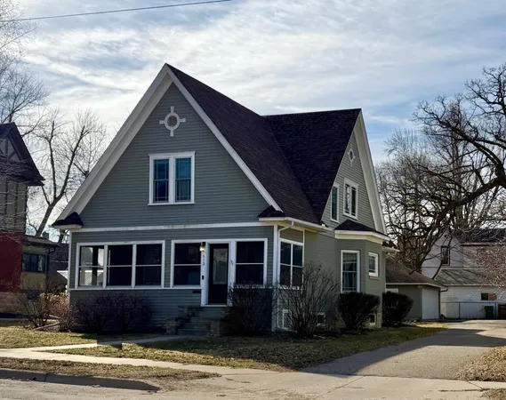 $209,900 | 613 West Fountain Street, Albert Lea, MN 56007