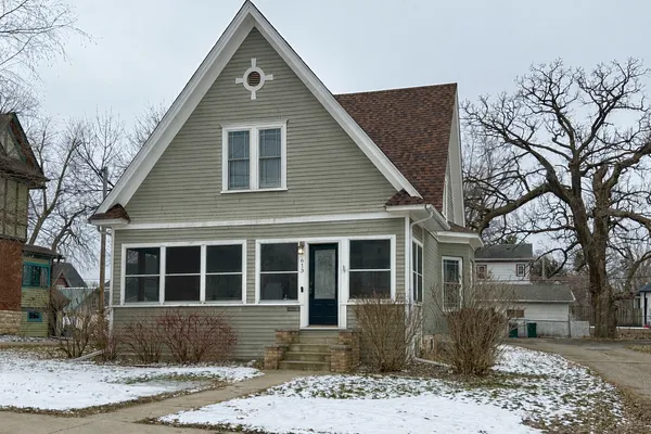 $209,900 | 613 West Fountain Street, Albert Lea, MN 56007