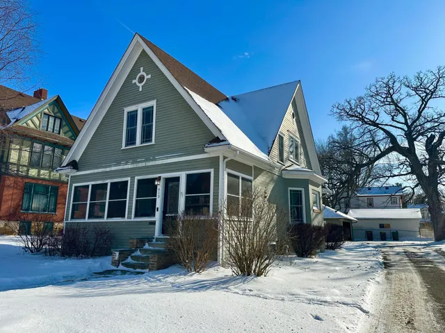$224,900 | 613 West Fountain Street, Albert Lea, MN 56007