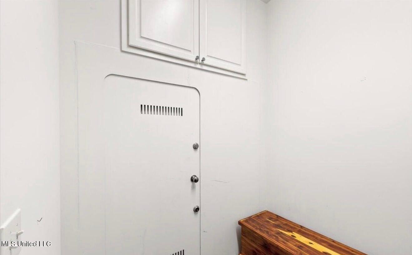 424 Stonewater Cove Madison, MS 39110 - Photo 14 of 32 Saferoom1