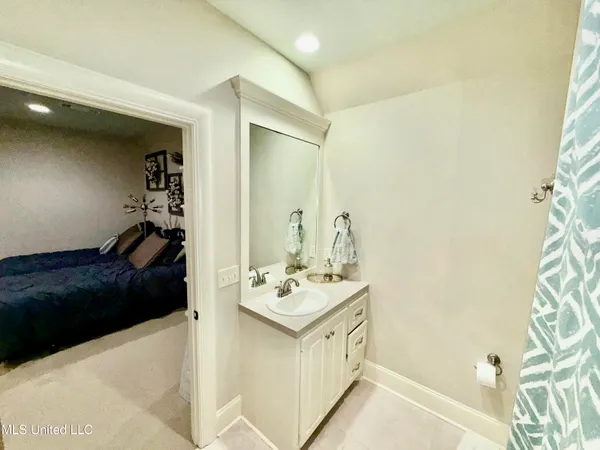 $785,000 | 424 Stonewater Cove, Madison, MS 39110