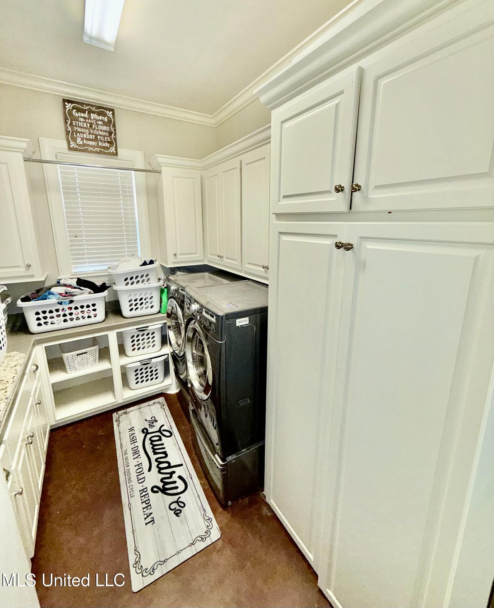 424 Stonewater Cove Madison, MS 39110 - Photo 18 of 32 laundry