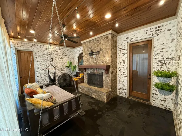 $785,000 | 424 Stonewater Cove, Madison, MS 39110