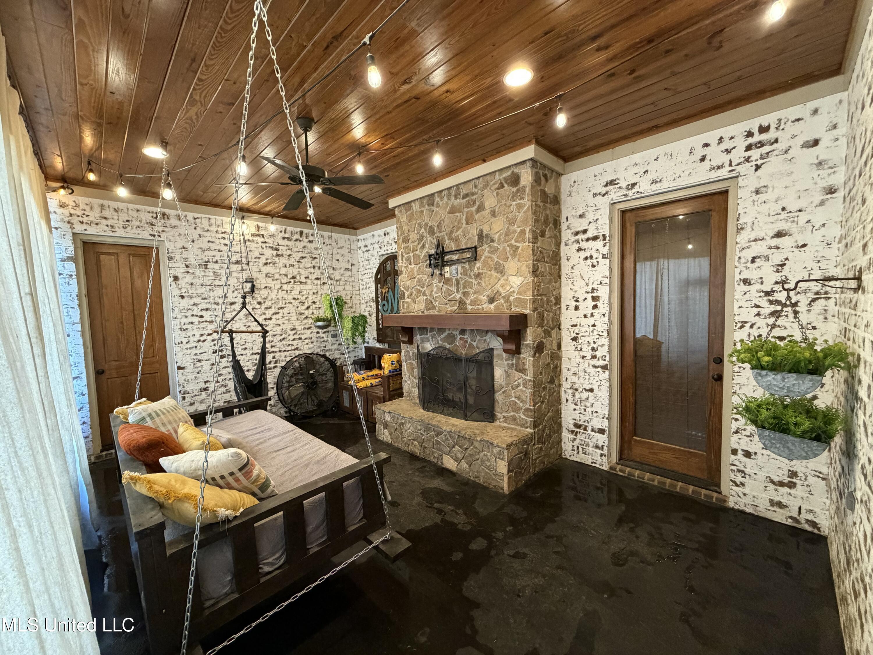 424 Stonewater Cove Madison, MS 39110 - Photo 21 of 32 4011296B-7E52-4A1E-AA9F-7B8207A265ED