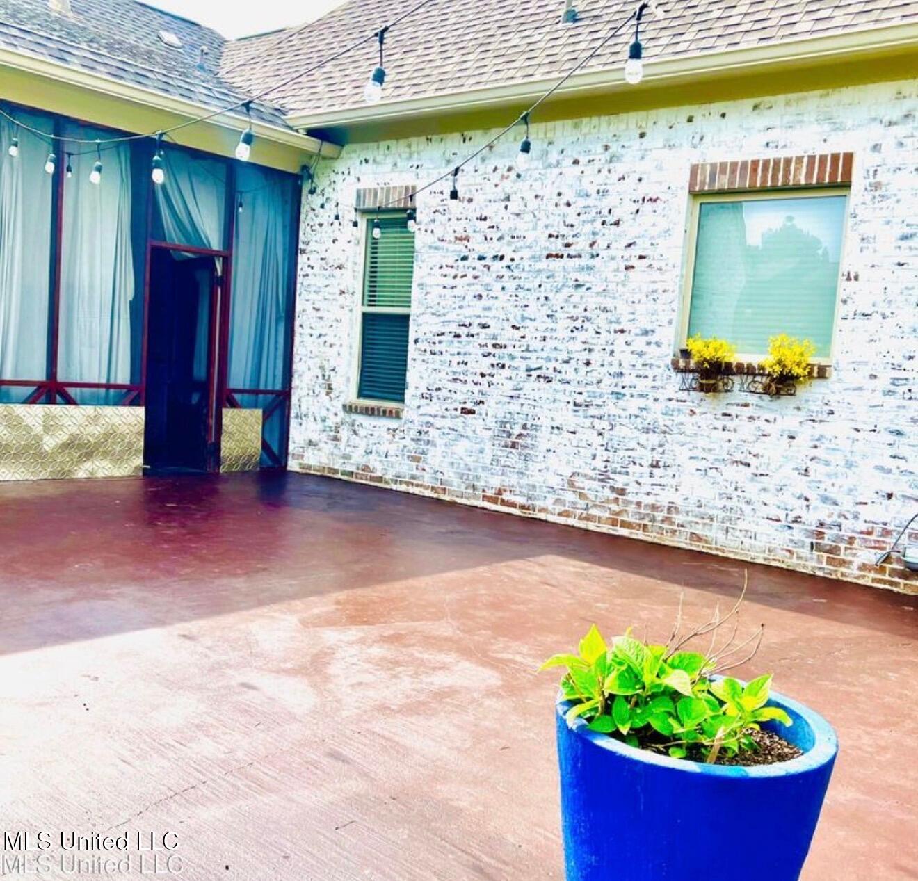 424 Stonewater Cove Madison, MS 39110 - Photo 23 of 32 Patio