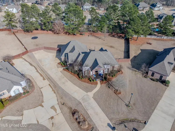 $785,000 | 424 Stonewater Cove, Madison, MS 39110