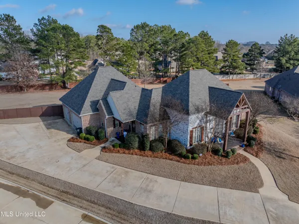 $785,000 | 424 Stonewater Cove, Madison, MS 39110