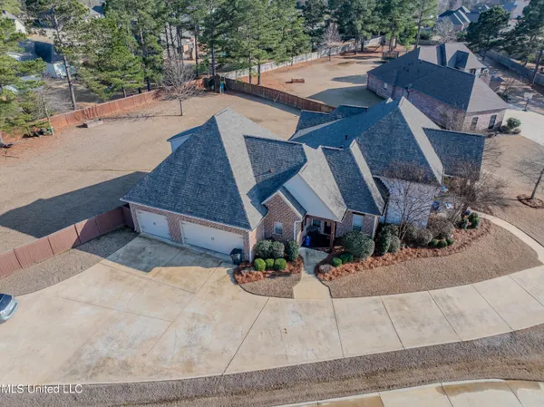 $785,000 | 424 Stonewater Cove, Madison, MS 39110