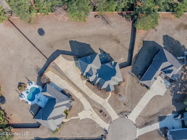 $785,000 | 424 Stonewater Cove, Madison, MS 39110