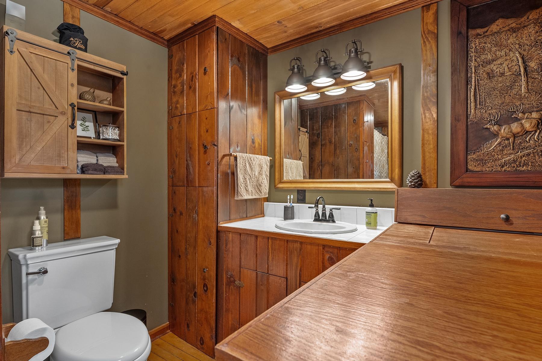 6025 Shore Dr Drive Rhinelander, WI 54501 - Photo 14 of 57 Gallery Image 14