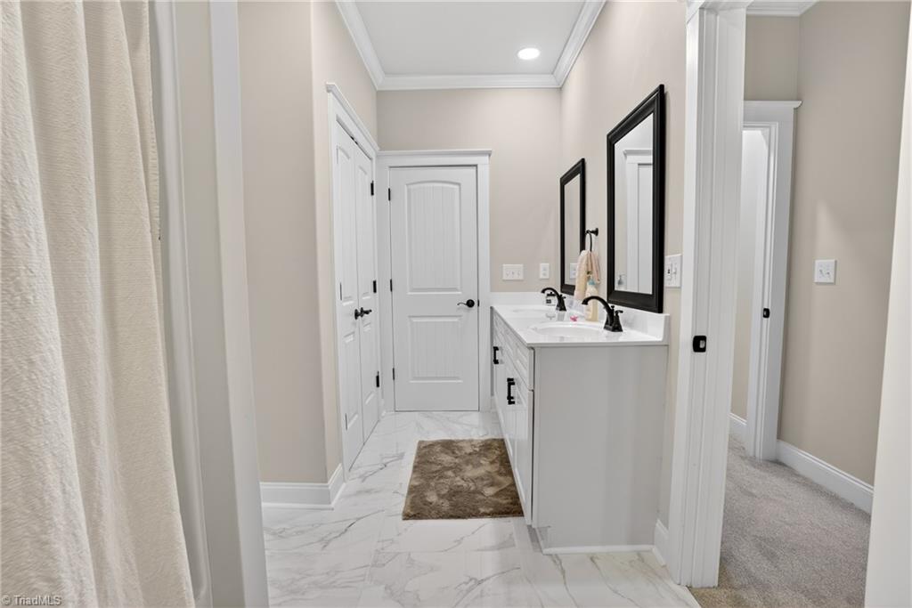 721 Petree Road Winston-Salem, NC 27106 - Photo 11 of 32