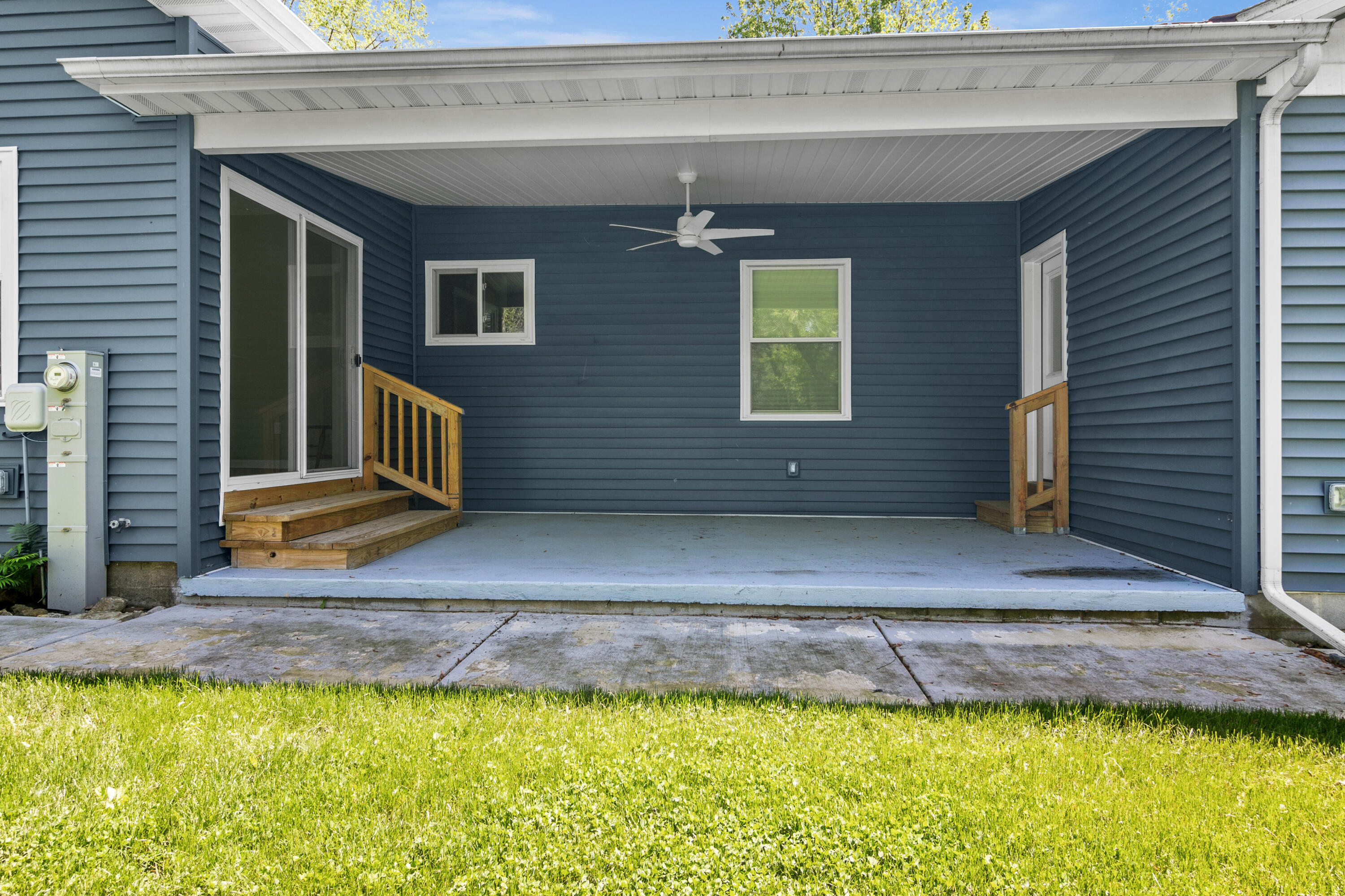 326 Cedar Street Crown Point, IN 46307 - Photo 4 of 20 3000x2000