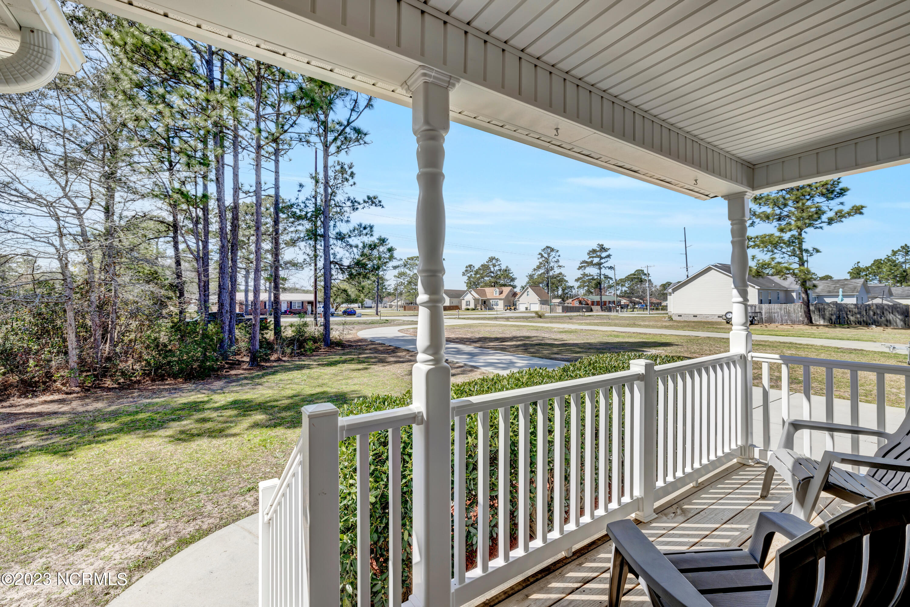 477 Sand Ridge Road Hubert, NC 28539 - Photo 3 of 25 Front Porch